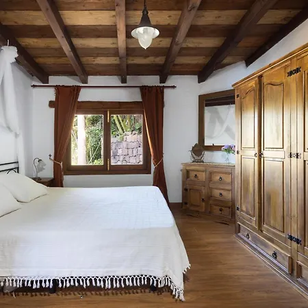 Home2book Charming Nature Casa Aurora 度假居